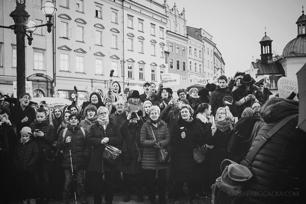 bogacka-fotografia-krakw-maopolska-8m-midzynarodowy-strajk-kobiet-w-krakowie